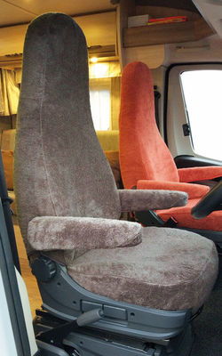 LKW-Sitzbezüge - Semi-Mass - Sitzbezüge nach Maß, Automatten nach Maß,  Autoteppiche, Gummimatten, Kofferraumwannen